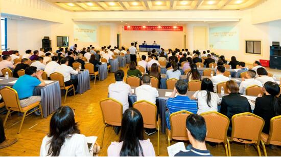 笃志赶路，，，也要仰面寻道