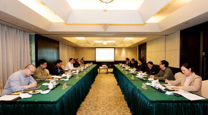 集团党委书记、董事长任丁会见重庆凯时尊龙人生就是博集团董事长乔昌志一行