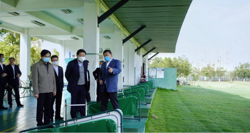 凯时尊龙人生就是博集团党委书记、董事长任丁率队考察四川旅游学院