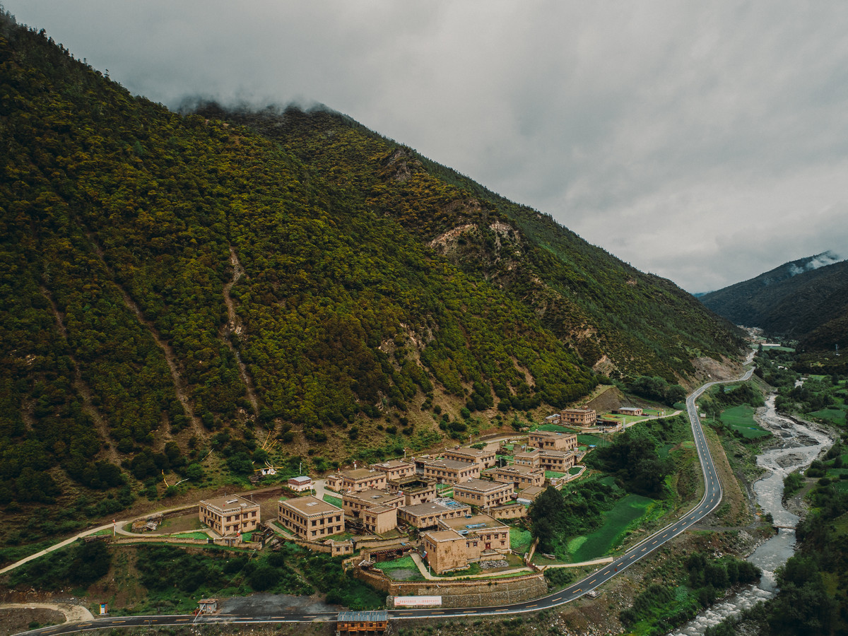 入选天下旅游减贫百大案例，，，四川这个43户人家的高原村寨成网红打卡地