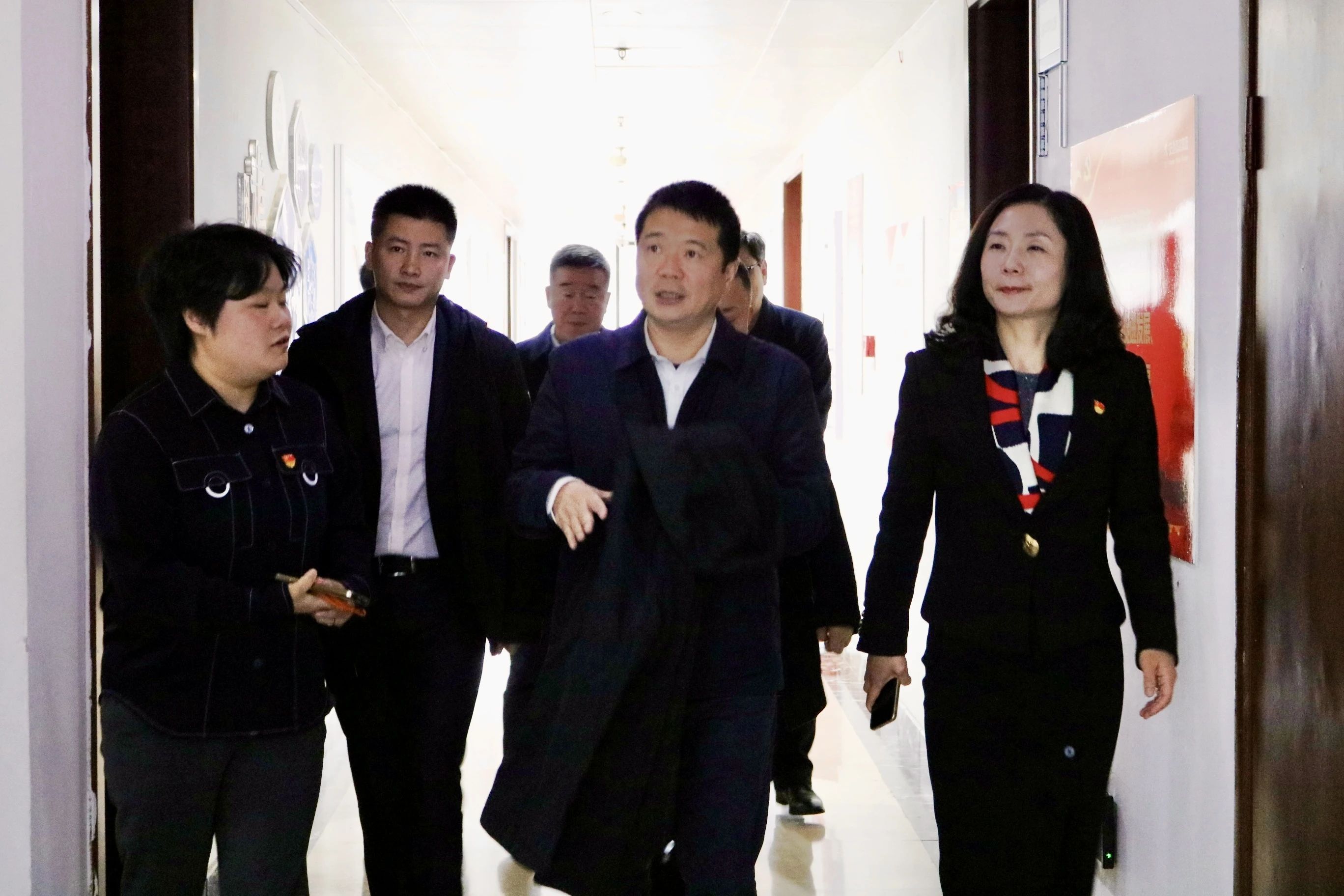 省凯时尊龙人生就是博集团党委书记、董事长游勇赴四川国旅宣讲省委十二届四次全会精神并调研谋划生长事情